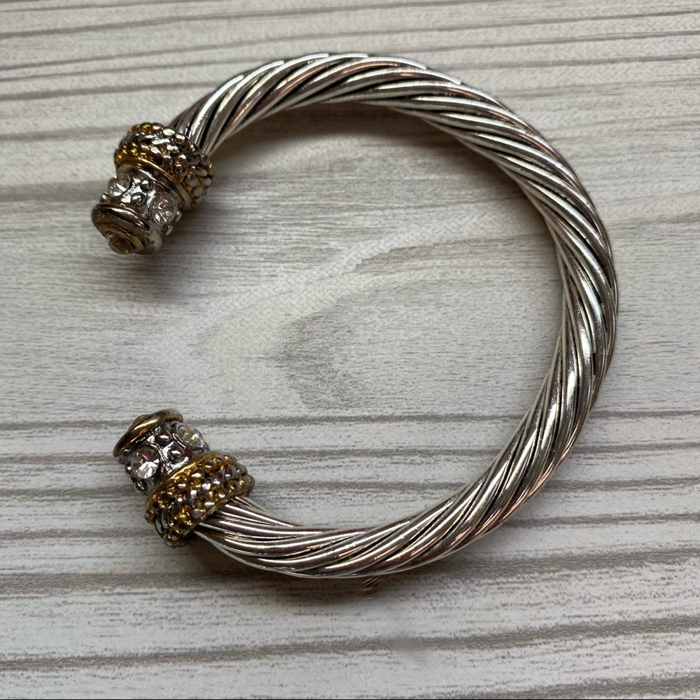 Cuff twisted bracelet